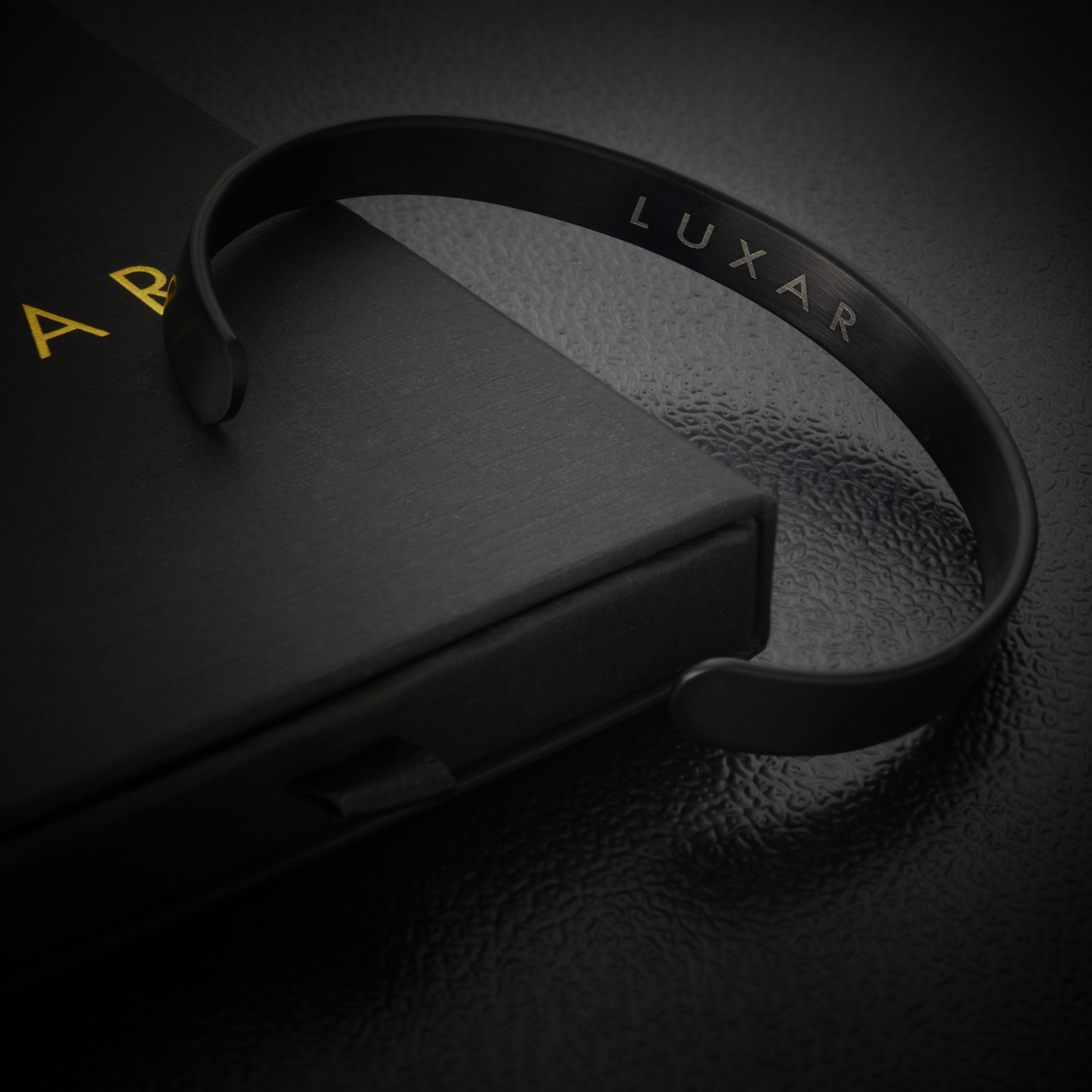 Titanium Cuff Bracelet (Black)